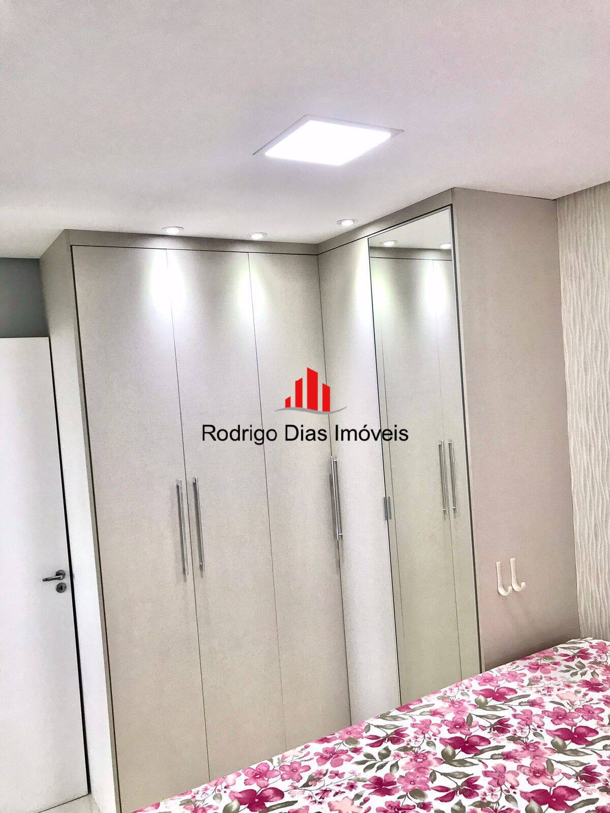 Apartamento à venda com 2 quartos, 48m² - Foto 4