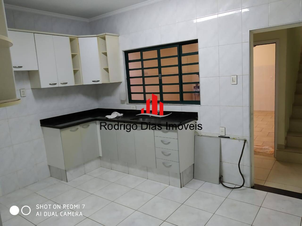 Casa à venda com 3 quartos, 170m² - Foto 1