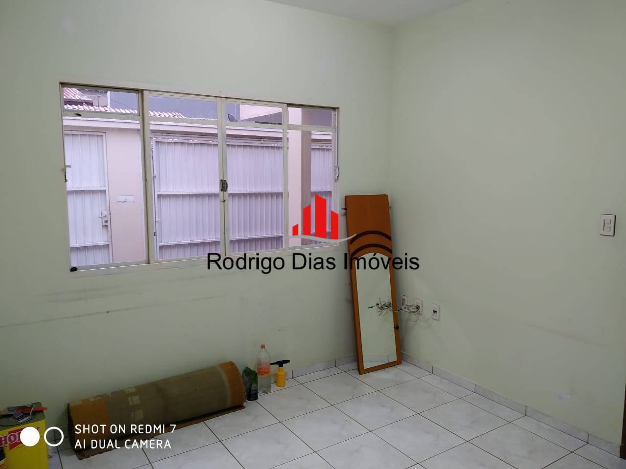 Casa à venda com 3 quartos, 170m² - Foto 3