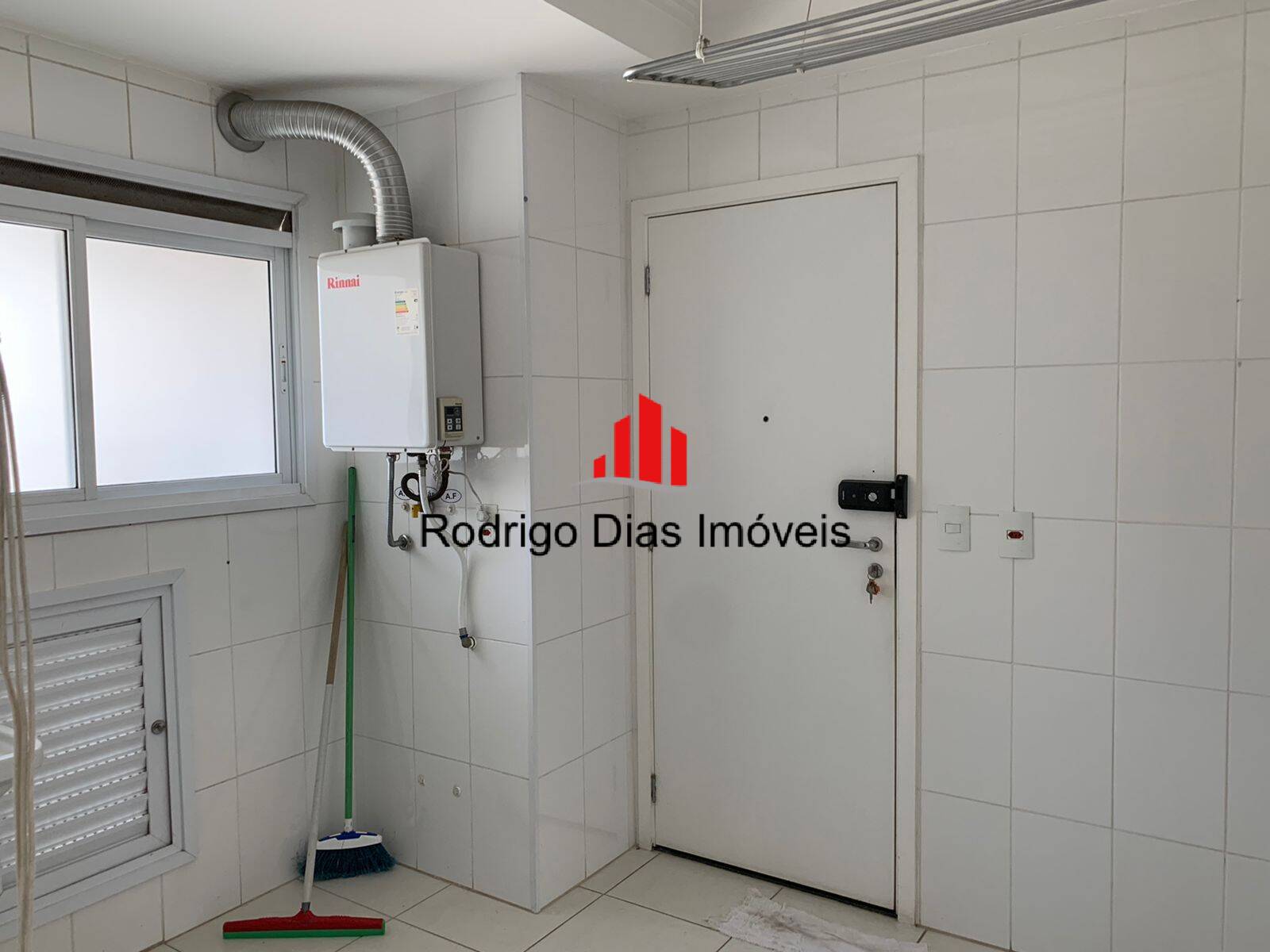 Apartamento à venda com 4 quartos, 216m² - Foto 20