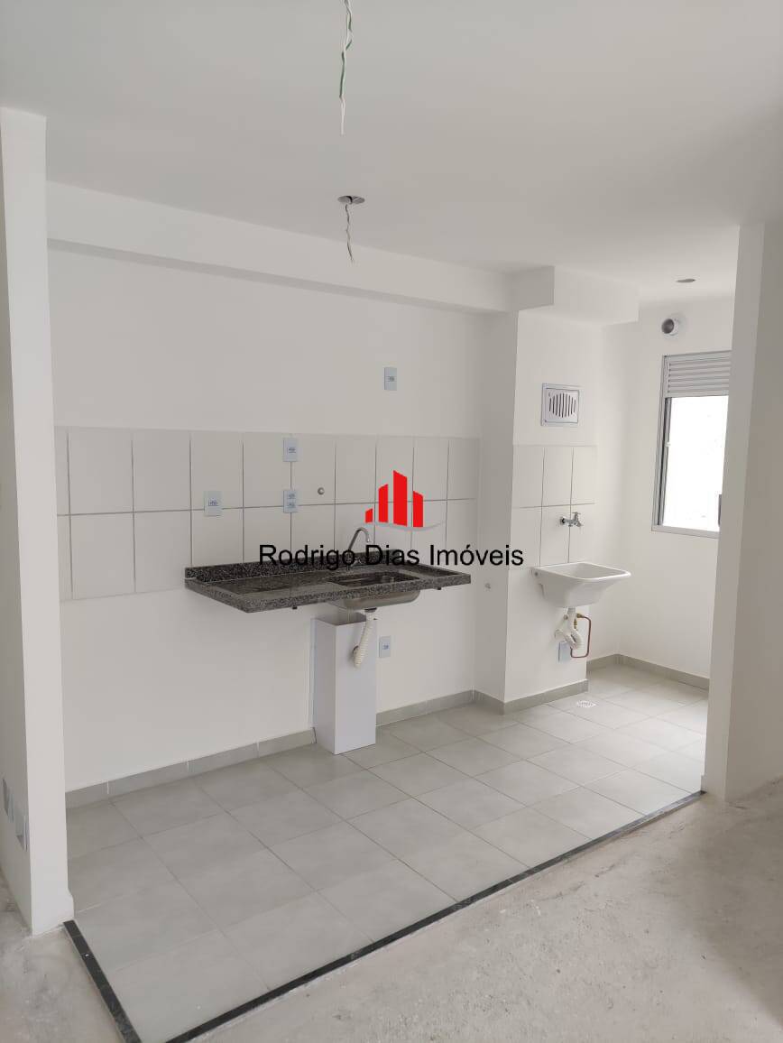 Apartamento à venda com 2 quartos, 47m² - Foto 2