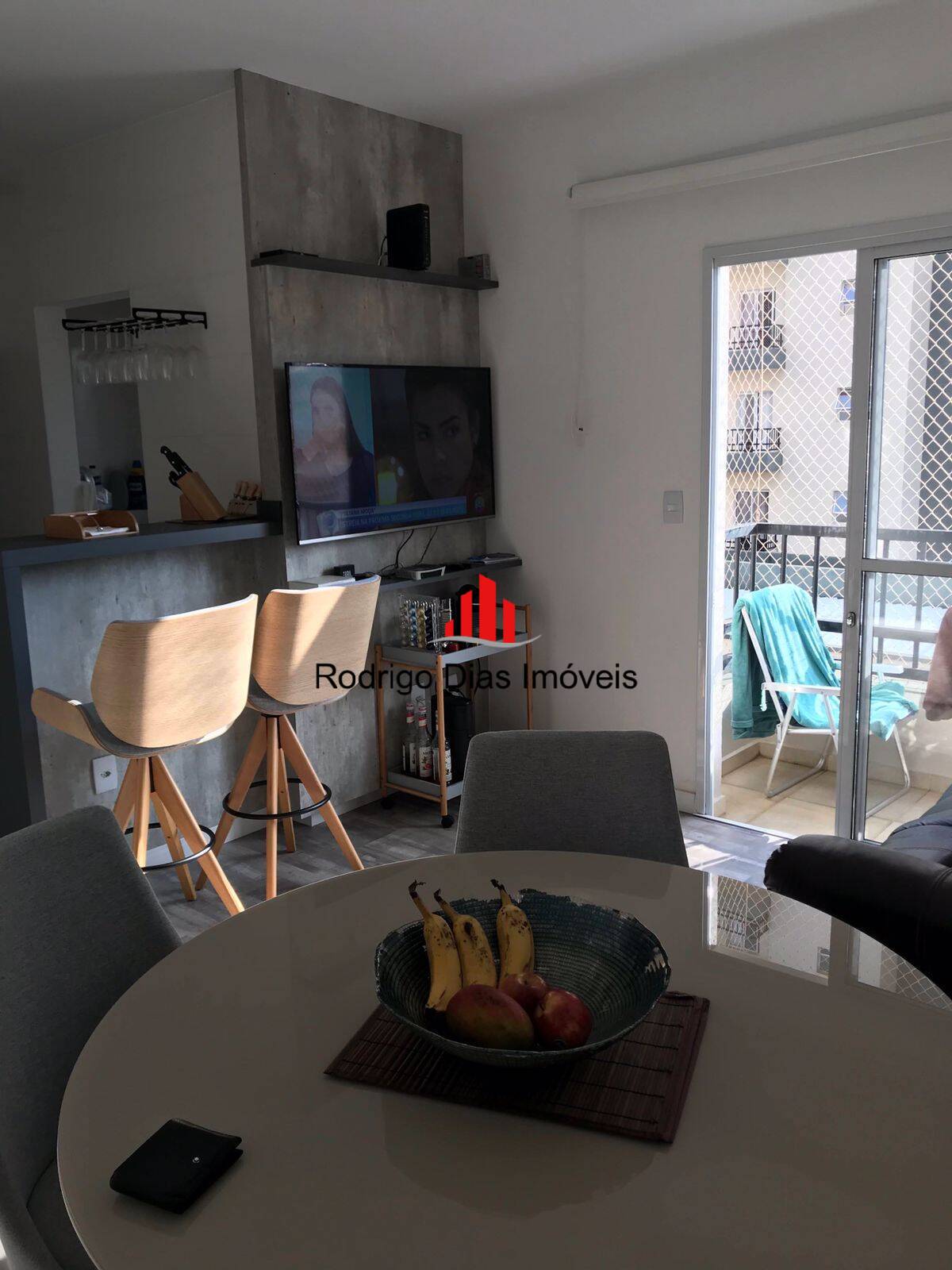 Apartamento à venda com 2 quartos, 56m² - Foto 3