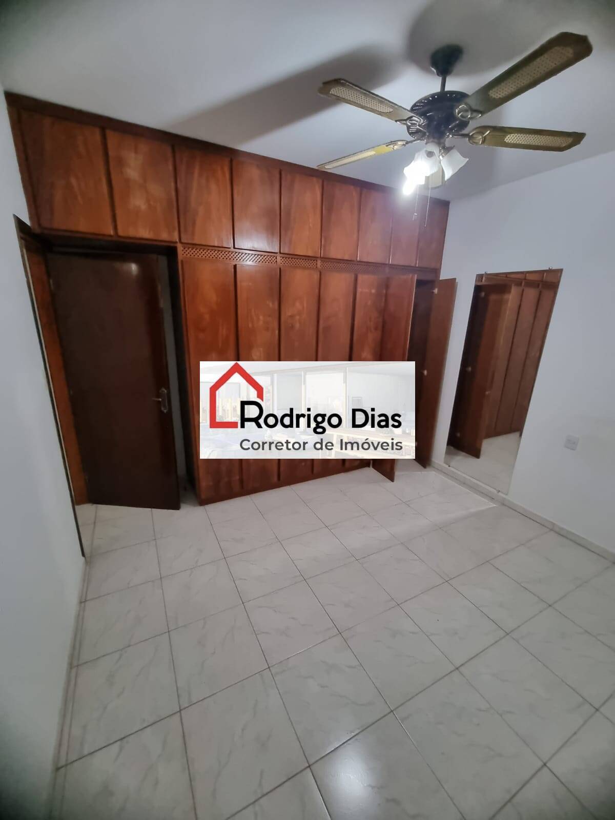 Casa à venda com 3 quartos, 350m² - Foto 15