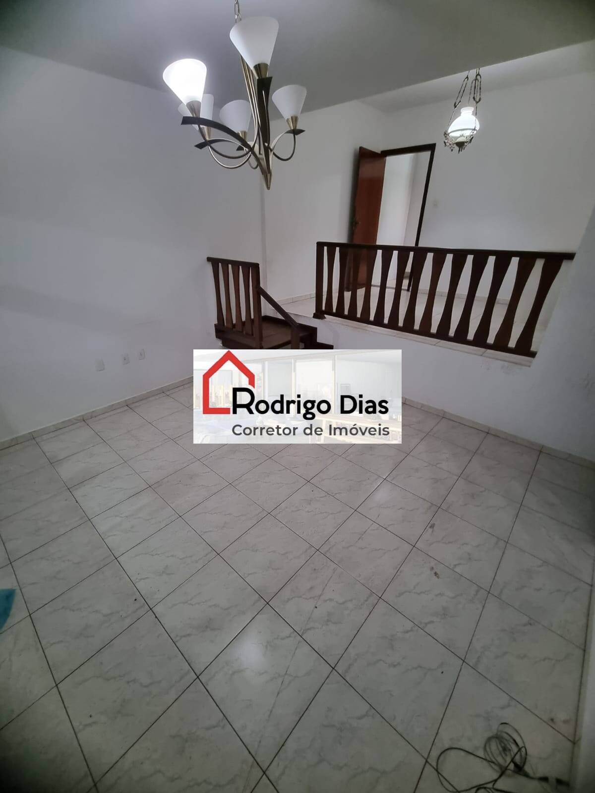 Casa à venda com 3 quartos, 350m² - Foto 11