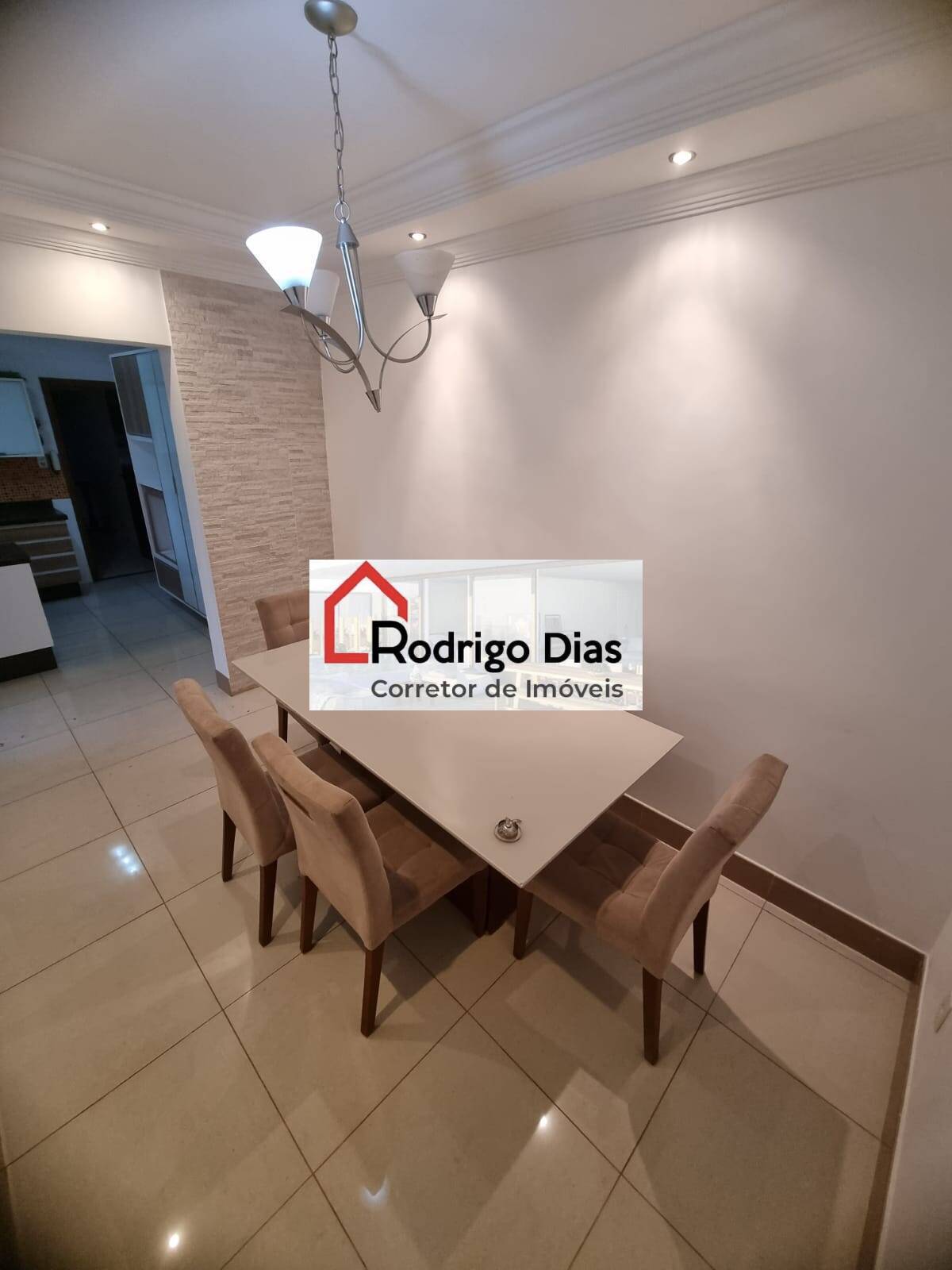 Casa à venda com 3 quartos, 350m² - Foto 8