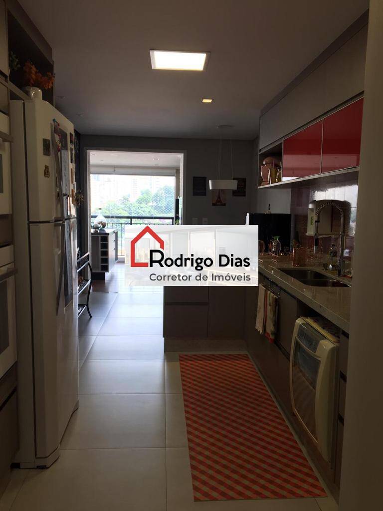 Apartamento à venda com 3 quartos, 216m² - Foto 3