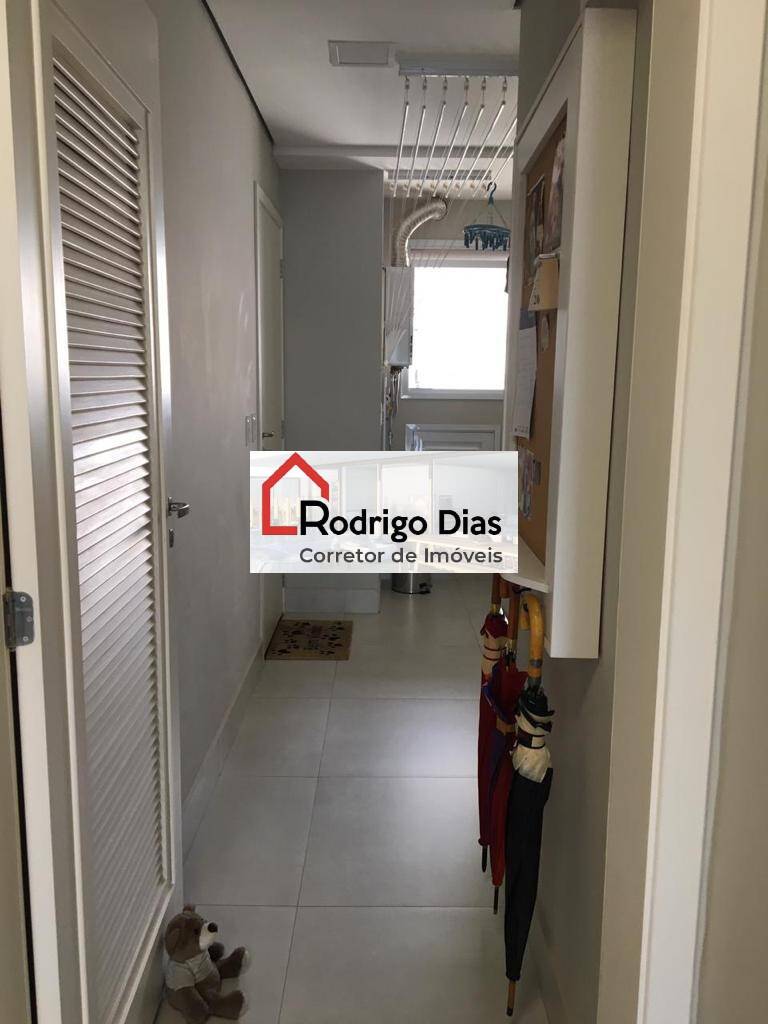 Apartamento à venda com 3 quartos, 216m² - Foto 17