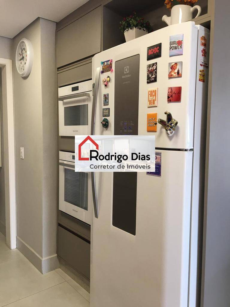 Apartamento à venda com 3 quartos, 216m² - Foto 16