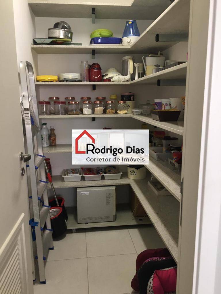 Apartamento à venda com 3 quartos, 216m² - Foto 15