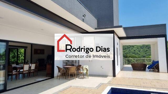 Casa de Condomínio à venda com 4 quartos, 340m² - Foto 2