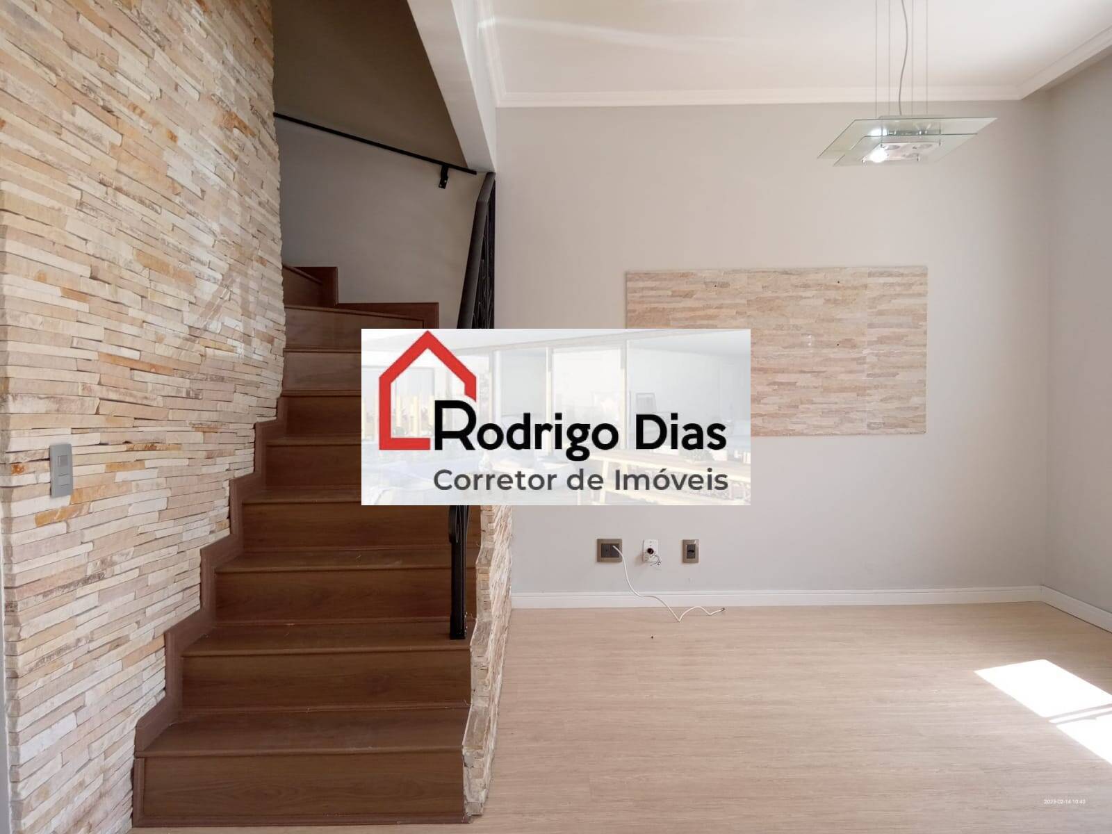 Casa de Condomínio à venda com 4 quartos, 125m² - Foto 1