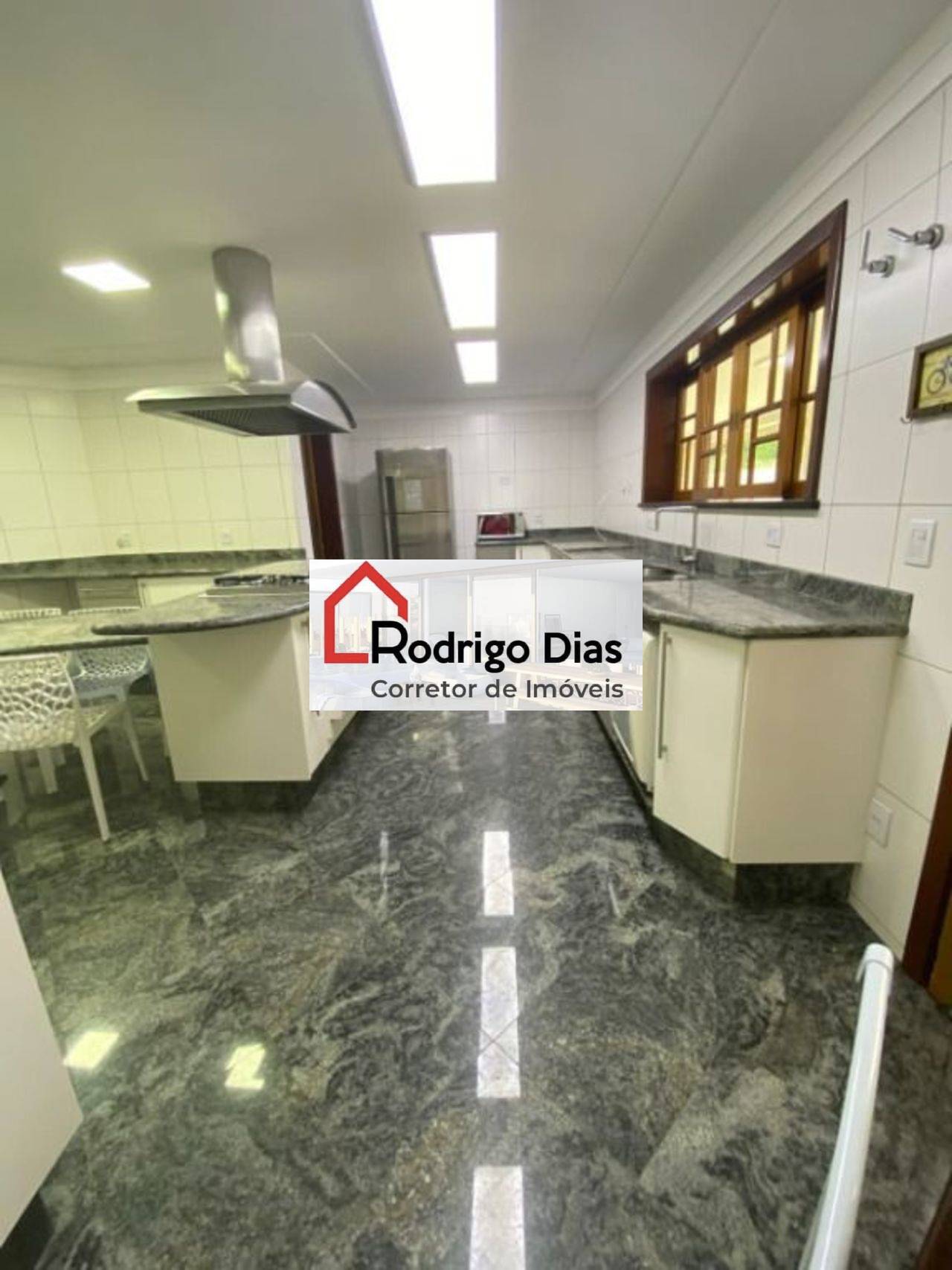 Casa à venda e aluguel com 3 quartos, 532m² - Foto 18