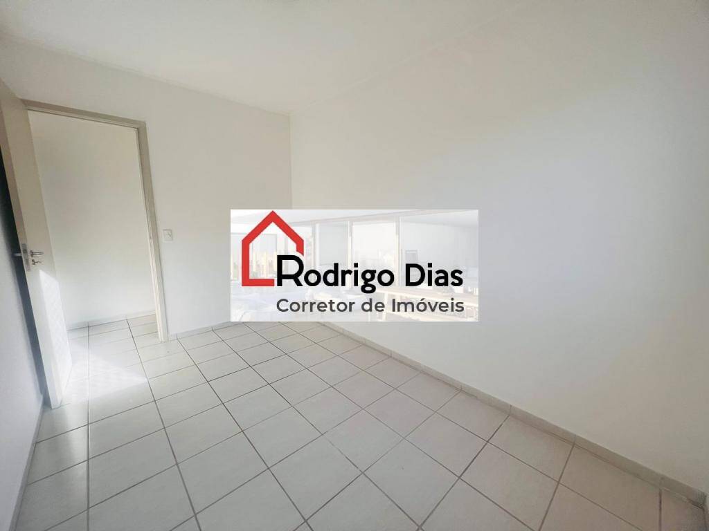 Apartamento à venda com 2 quartos, 60m² - Foto 2