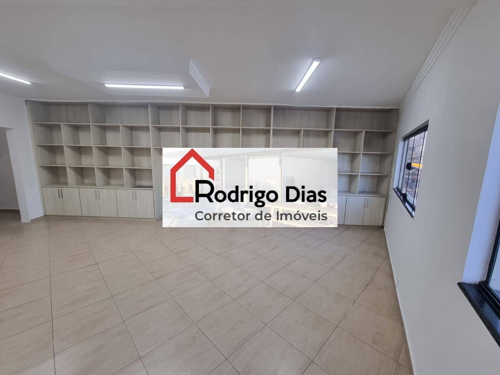 Prédio Inteiro para alugar, 600m² - Foto 3