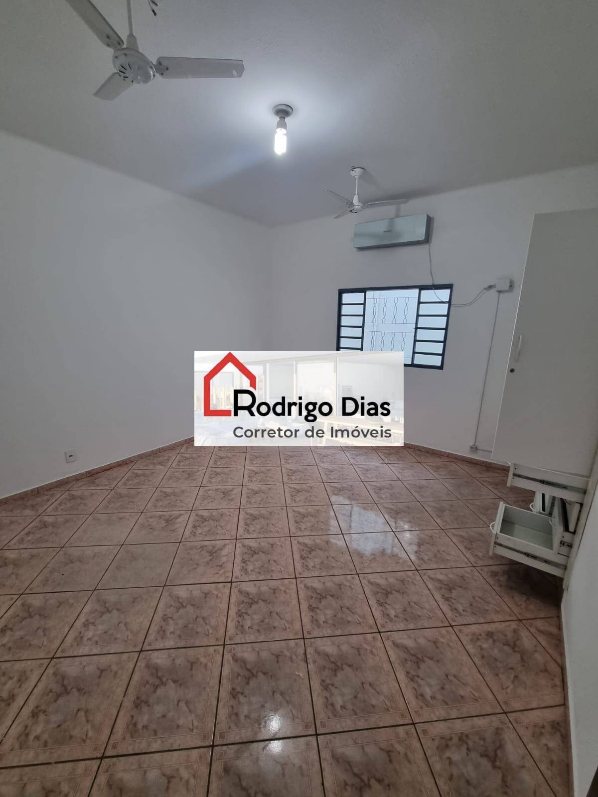 Prédio Inteiro para alugar, 600m² - Foto 11