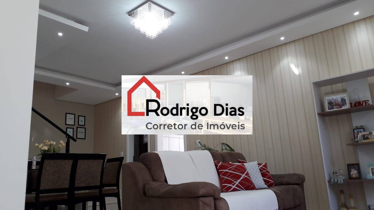 Casa de Condomínio à venda com 4 quartos, 300m² - Foto 1