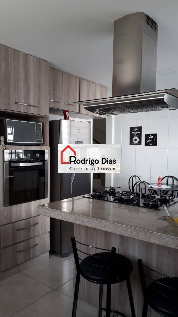 Casa de Condomínio à venda com 4 quartos, 300m² - Foto 18