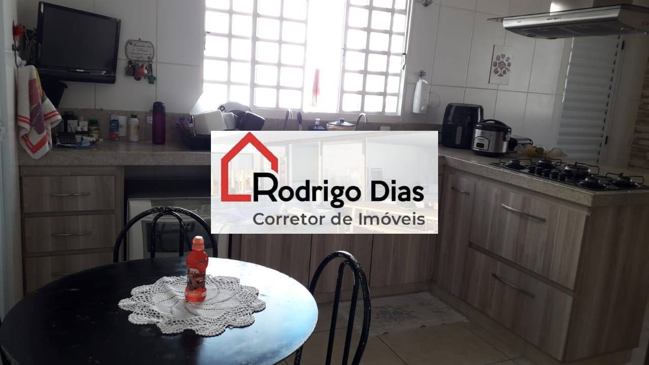 Casa de Condomínio à venda com 4 quartos, 300m² - Foto 23