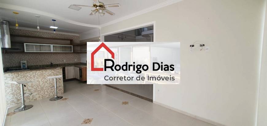 Casa de Condomínio à venda com 3 quartos, 250m² - Foto 6