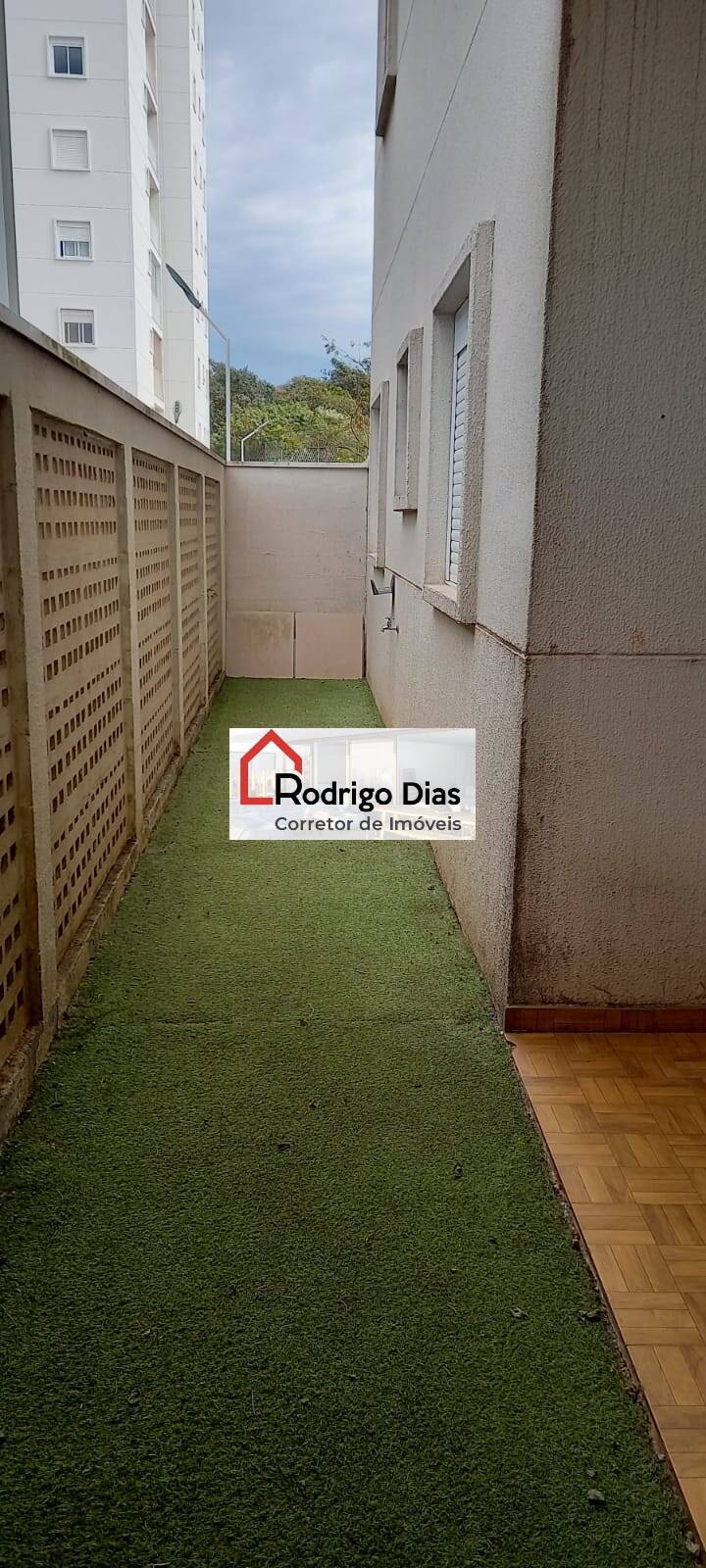 Apartamento à venda com 2 quartos, 60m² - Foto 4