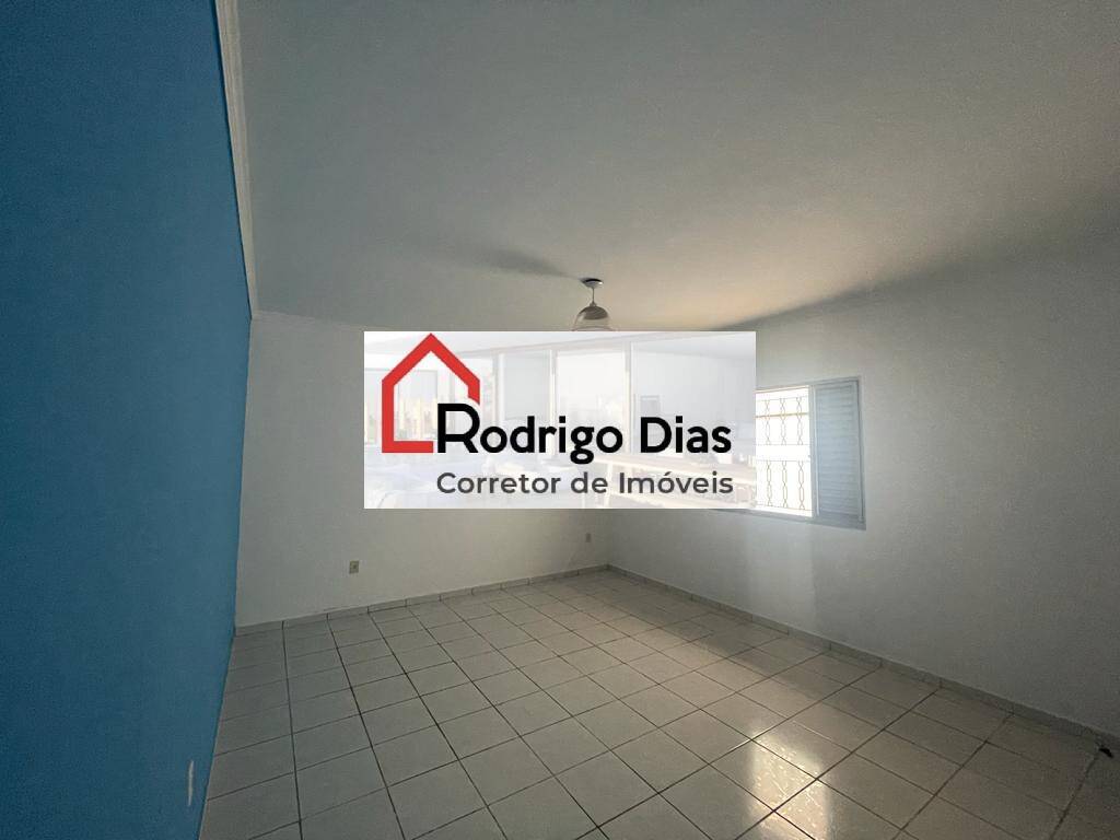 Casa para alugar com 1 quarto, 150m² - Foto 12