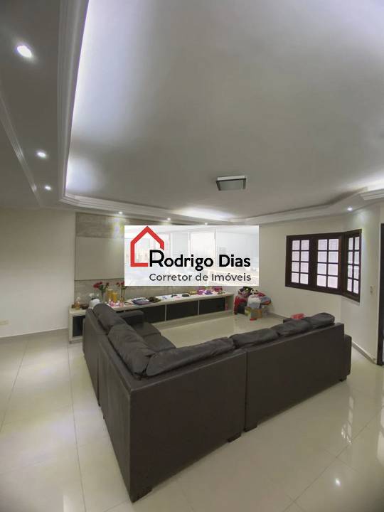 Casa para alugar com 3 quartos, 200m² - Foto 18