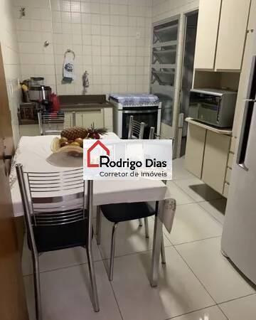 Apartamento à venda com 3 quartos, 80m² - Foto 3