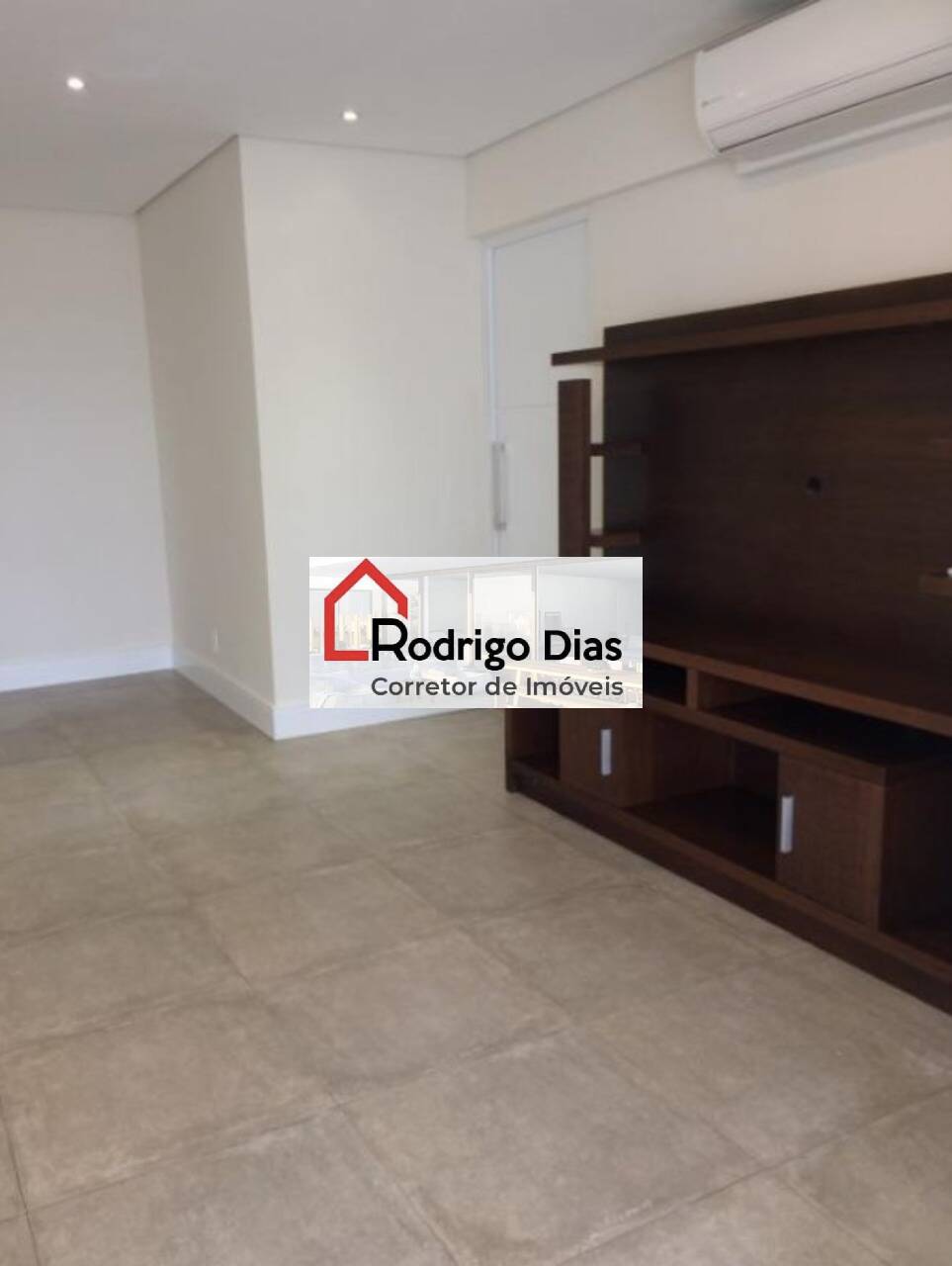 Apartamento para alugar com 3 quartos, 111m² - Foto 4