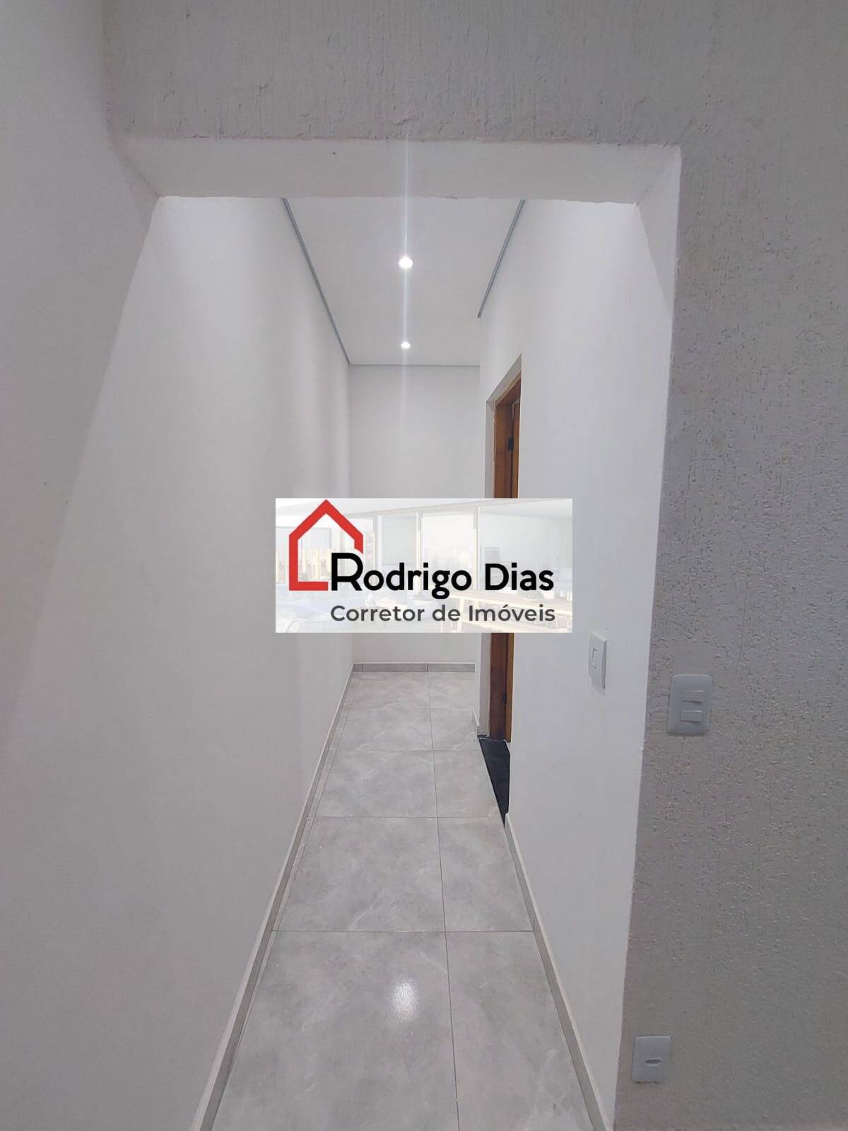 Casa à venda e aluguel com 5 quartos, 148m² - Foto 3