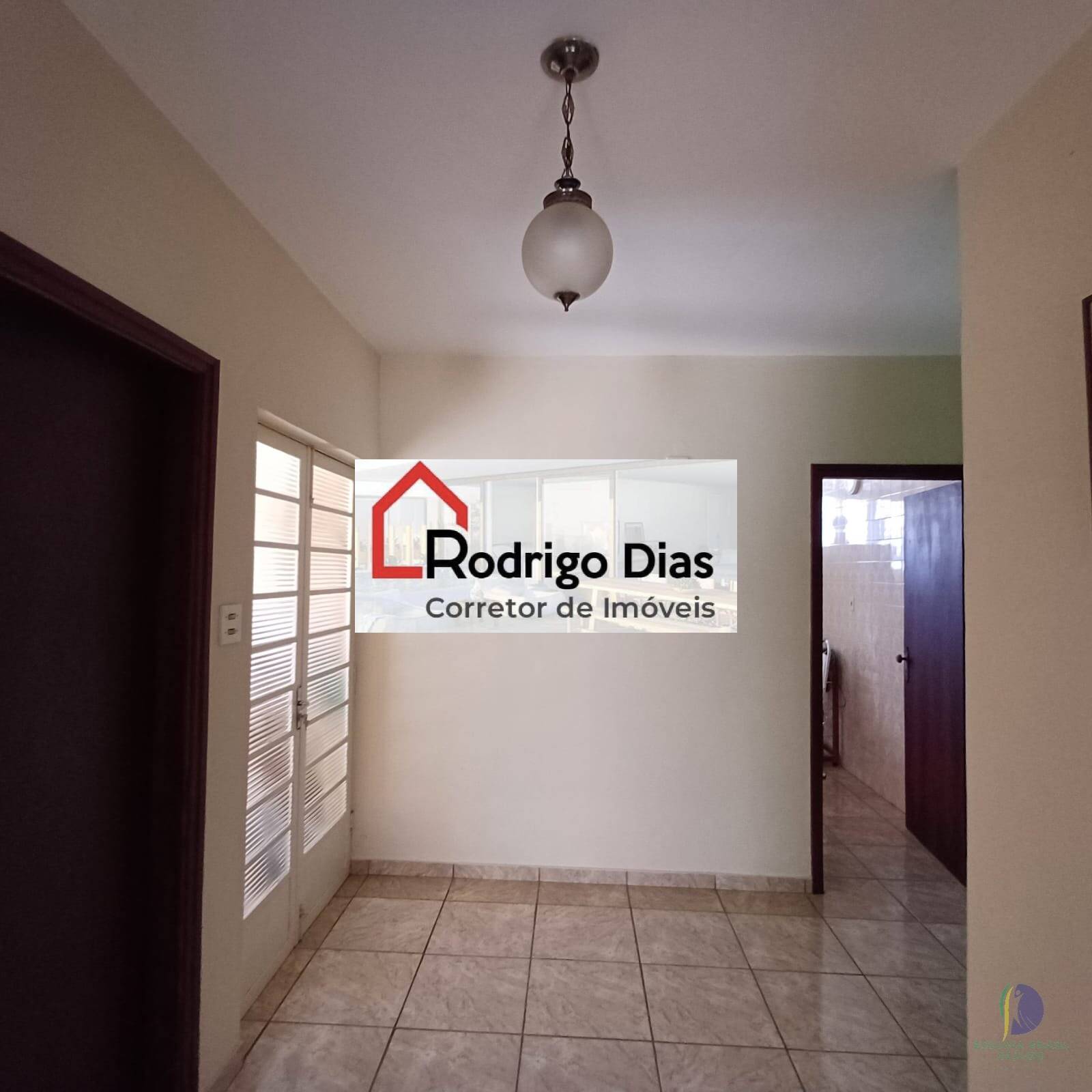 Casa à venda com 3 quartos, 354m² - Foto 10