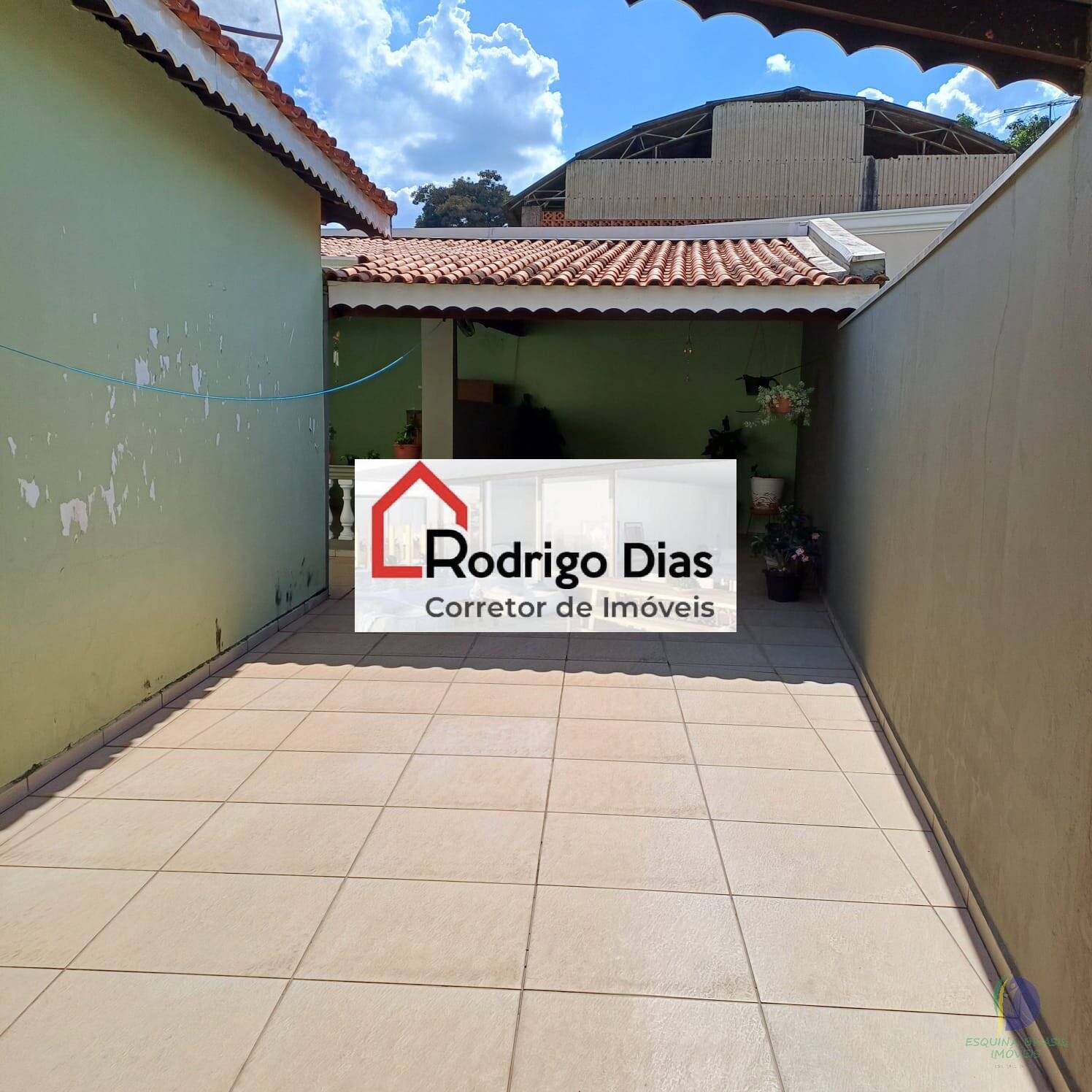 Casa à venda com 3 quartos, 354m² - Foto 23