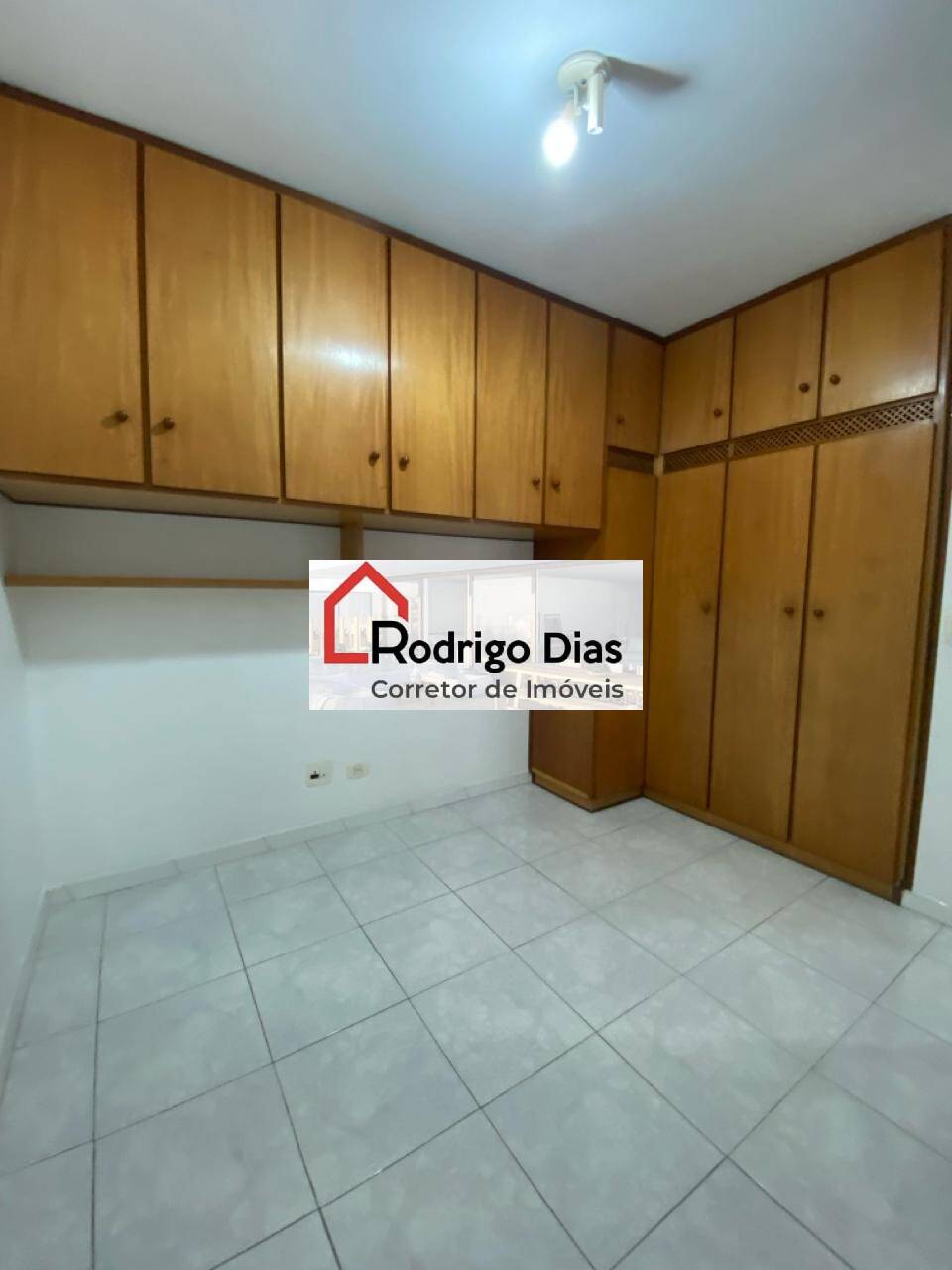 Apartamento à venda com 2 quartos, 80m² - Foto 17