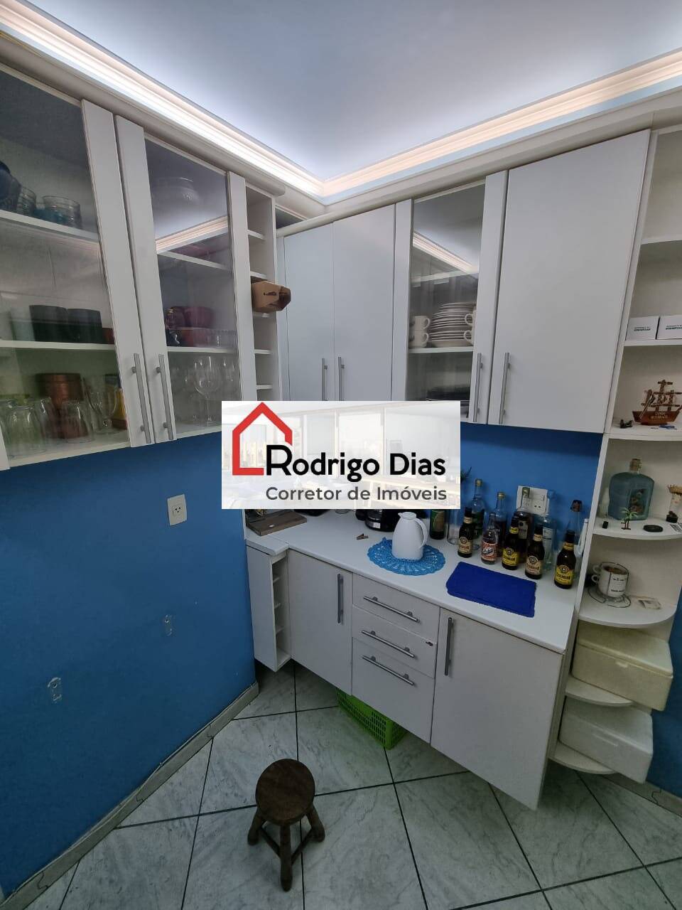 Apartamento à venda com 2 quartos, 60m² - Foto 5