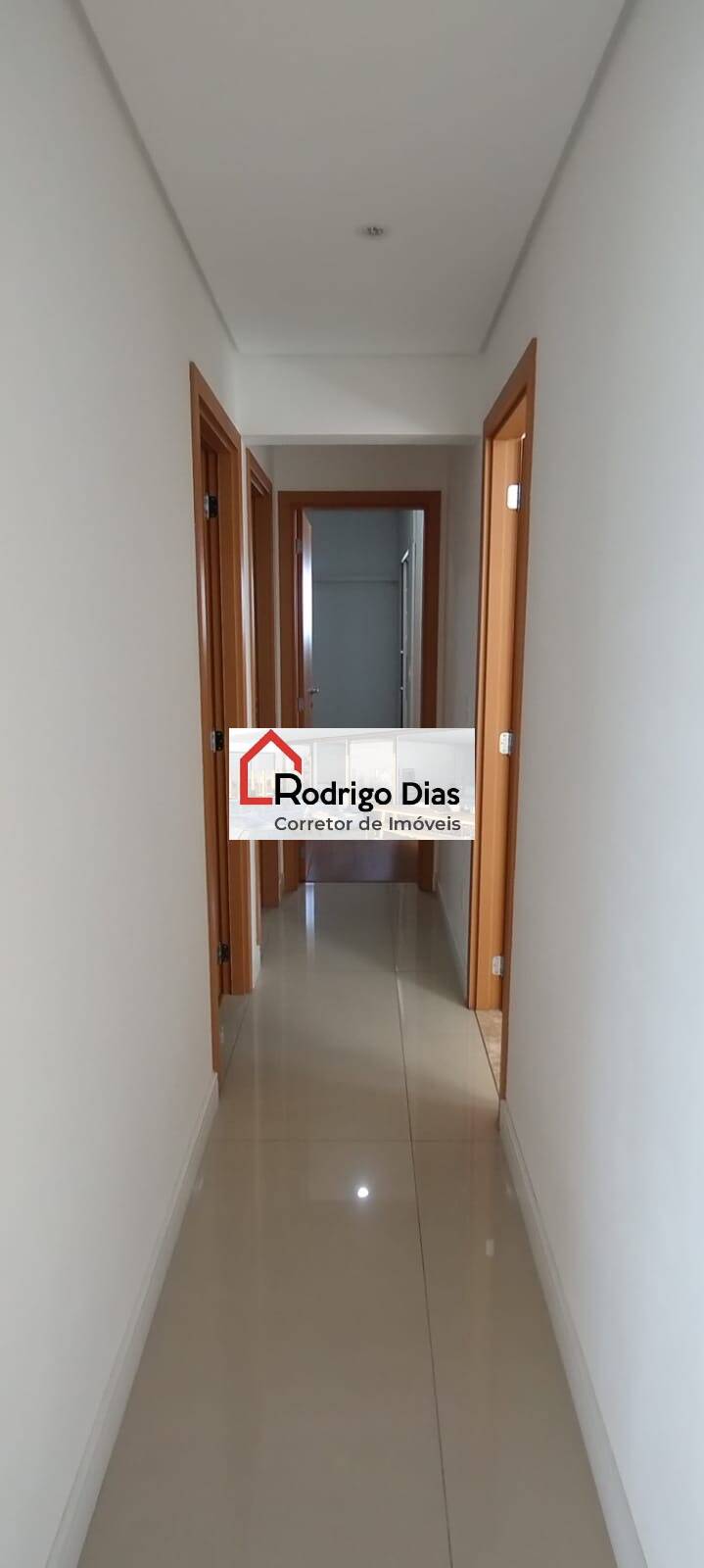 Apartamento para alugar com 3 quartos, 101m² - Foto 7