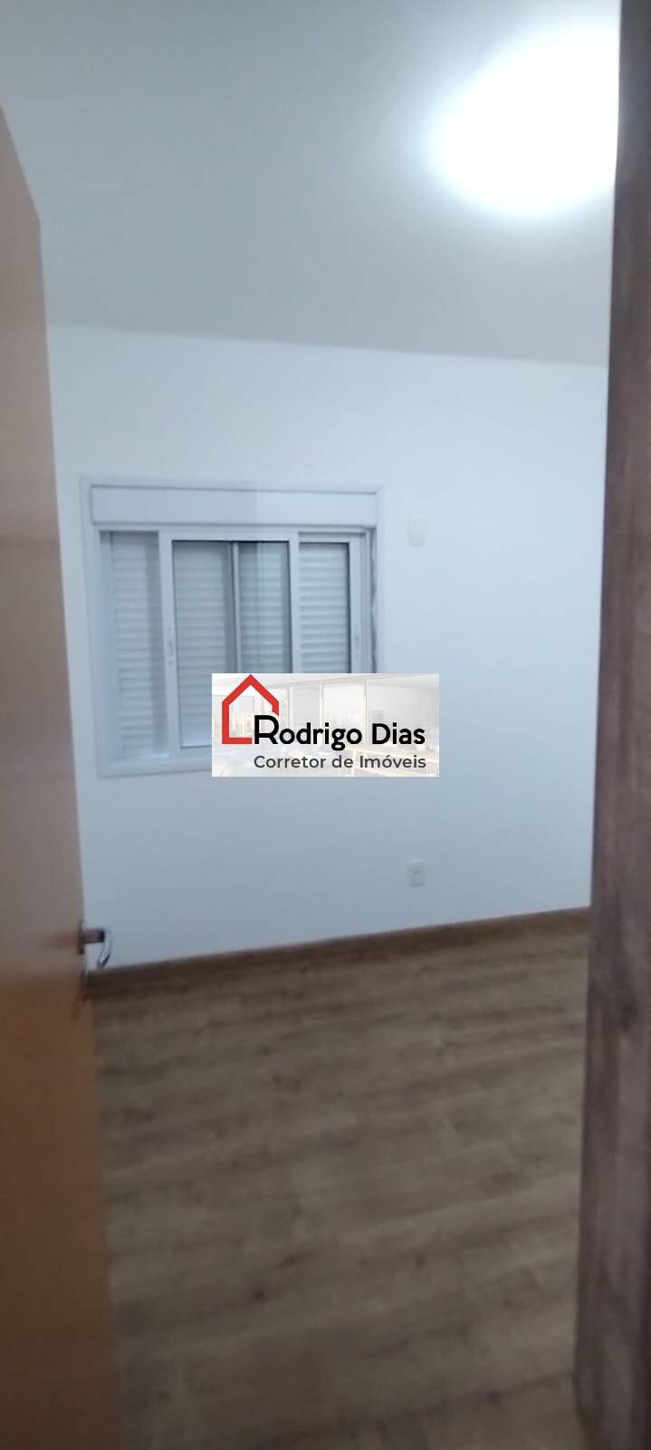 Apartamento para alugar com 3 quartos, 101m² - Foto 18