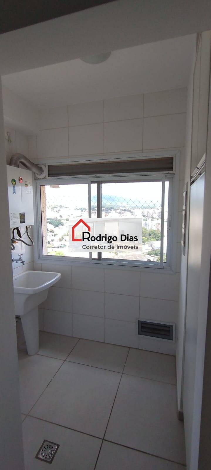 Apartamento para alugar com 3 quartos, 101m² - Foto 22