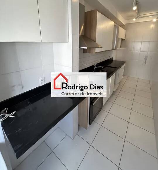 Apartamento à venda com 2 quartos, 66m² - Foto 11