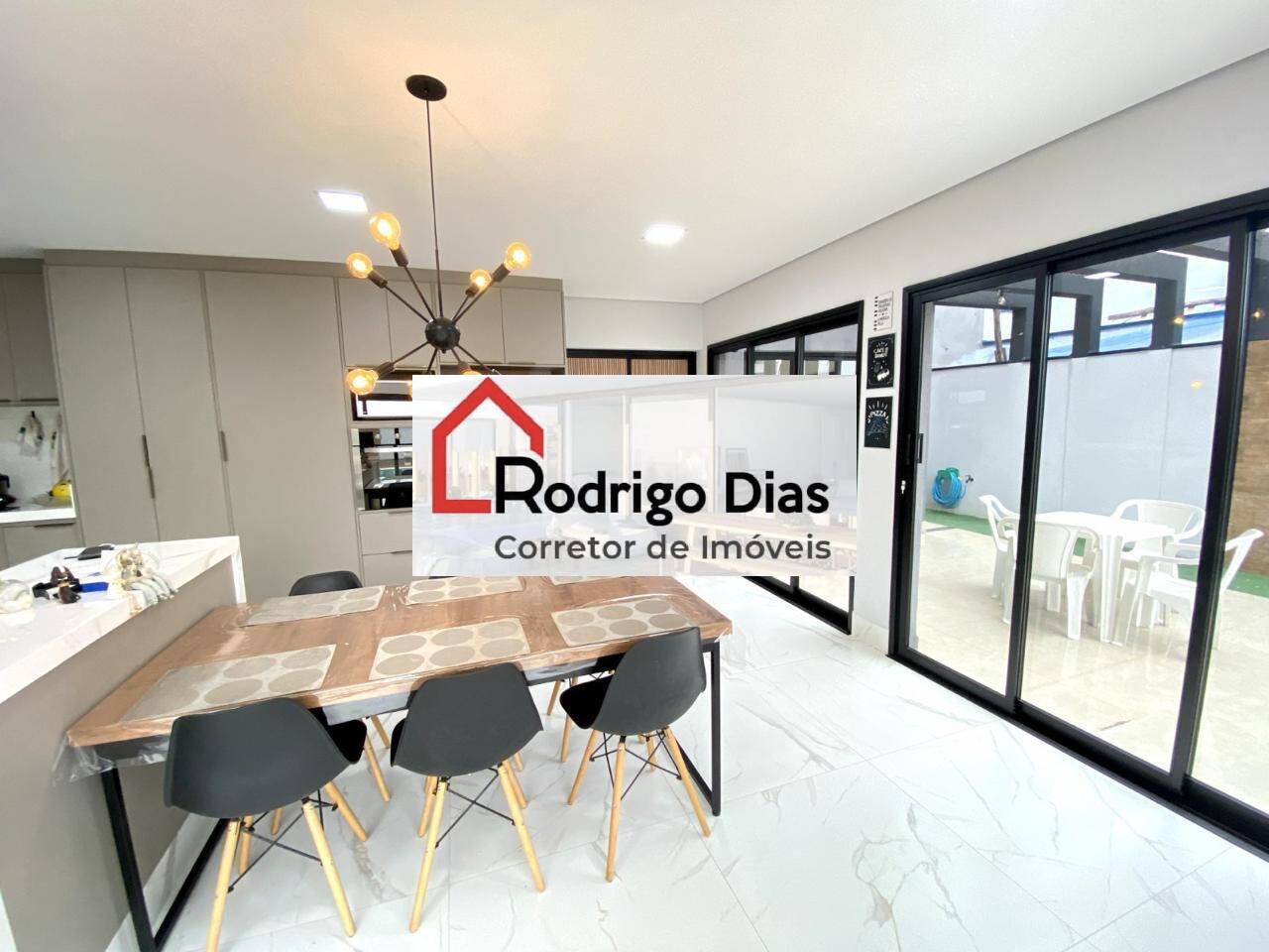 Casa de Condomínio para alugar com 4 quartos, 282m² - Foto 22