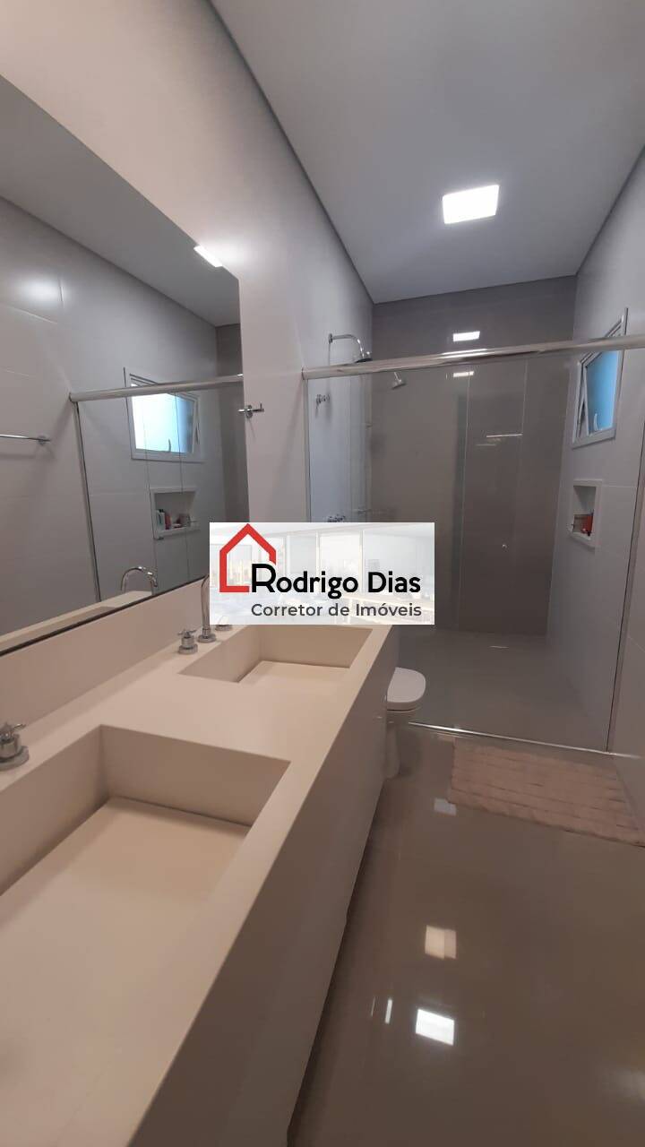 Casa de Condomínio para alugar com 4 quartos, 321m² - Foto 14