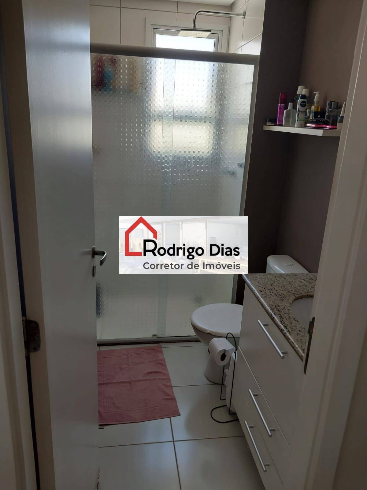 Apartamento à venda com 3 quartos, 131m² - Foto 2