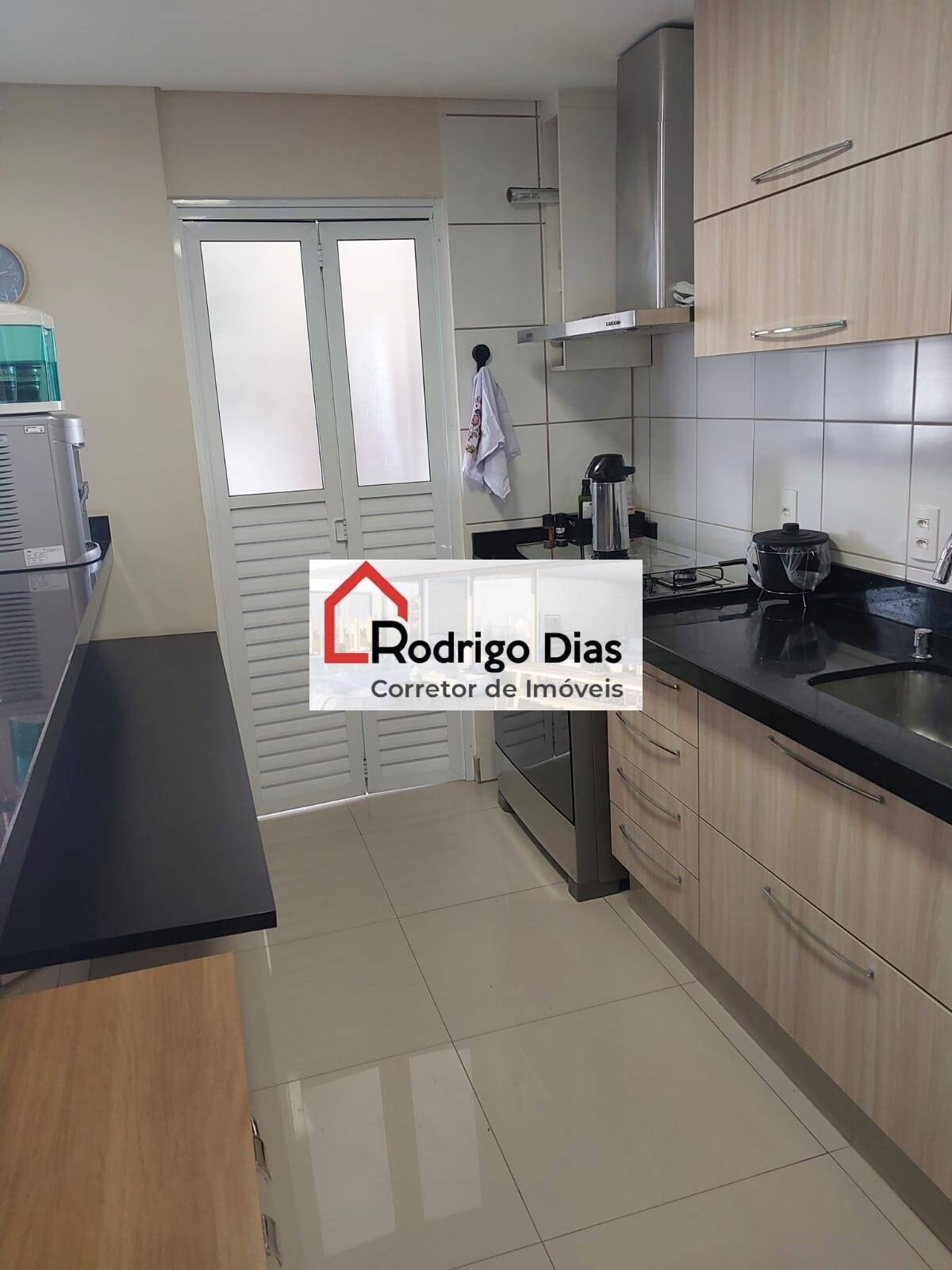 Apartamento à venda com 3 quartos, 131m² - Foto 6