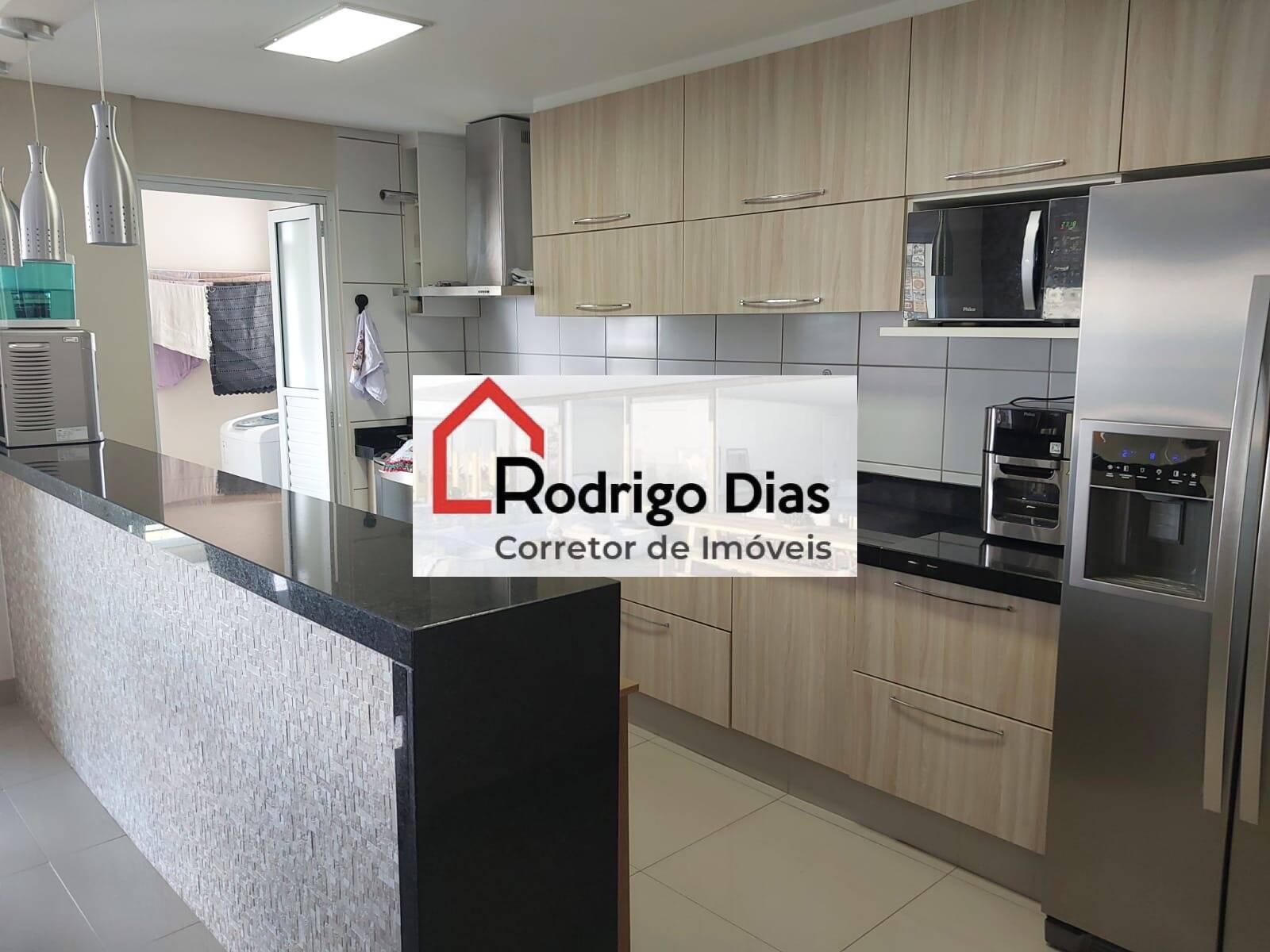 Apartamento à venda com 3 quartos, 131m² - Foto 9