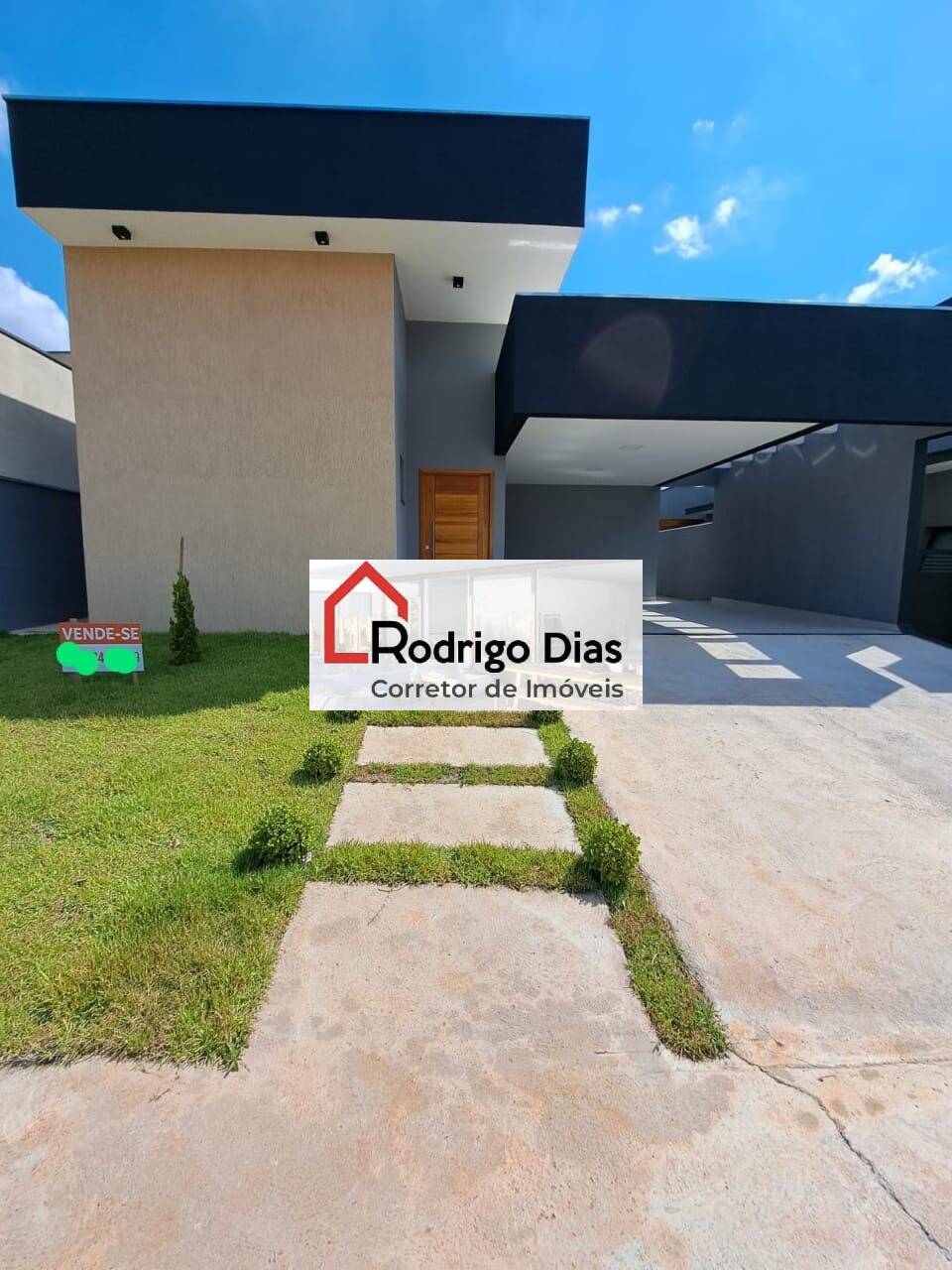 Casa de Condomínio à venda com 3 quartos, 250m² - Foto 1