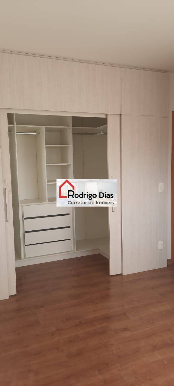 Apartamento para alugar com 3 quartos, 101m² - Foto 4