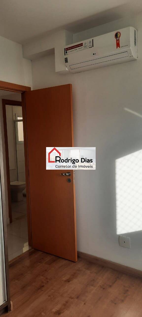 Apartamento para alugar com 3 quartos, 101m² - Foto 11