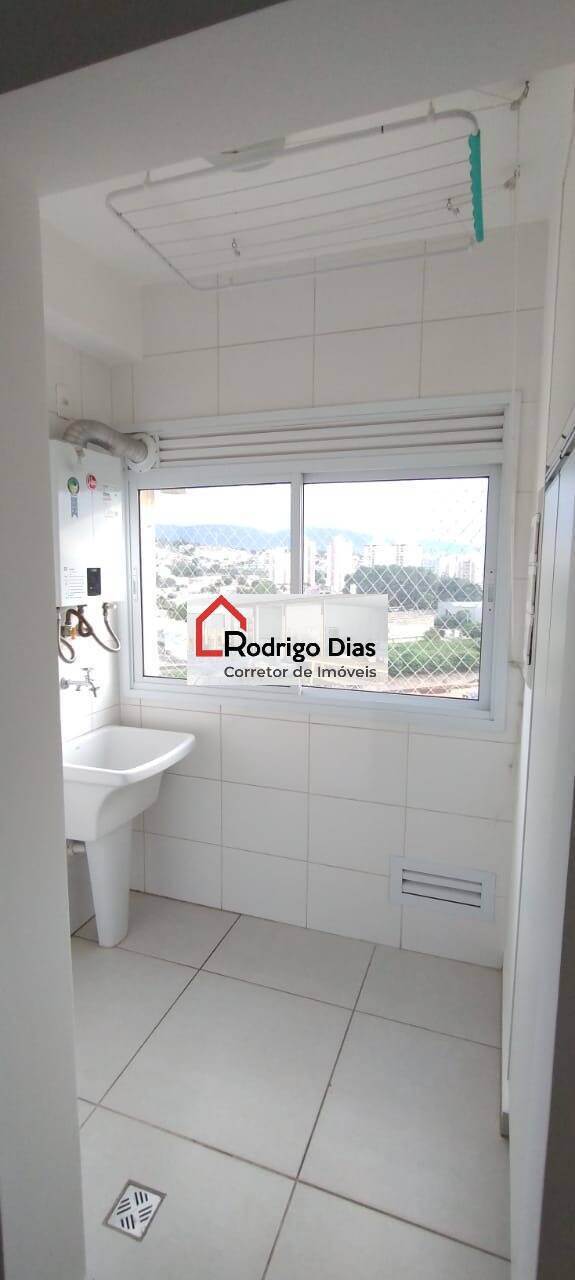 Apartamento para alugar com 3 quartos, 101m² - Foto 12