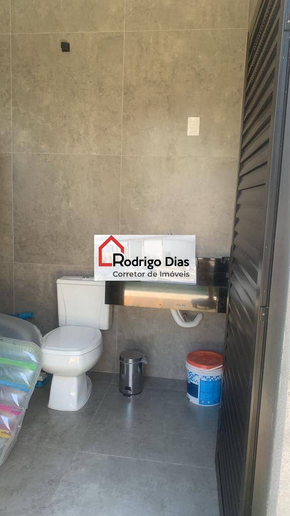 Casa de Condomínio à venda com 3 quartos, 300m² - Foto 3