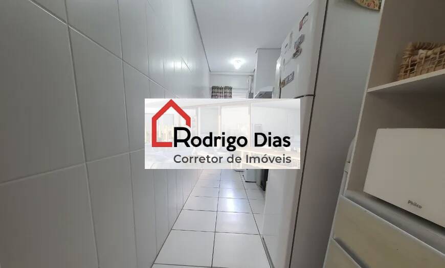 Apartamento para alugar com 3 quartos, 82m² - Foto 19