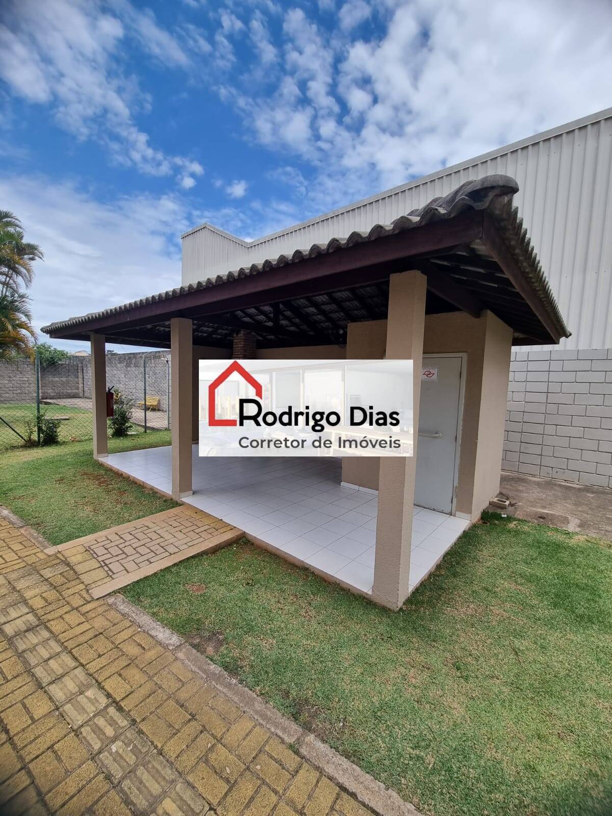 Apartamento à venda com 2 quartos, 60m² - Foto 15