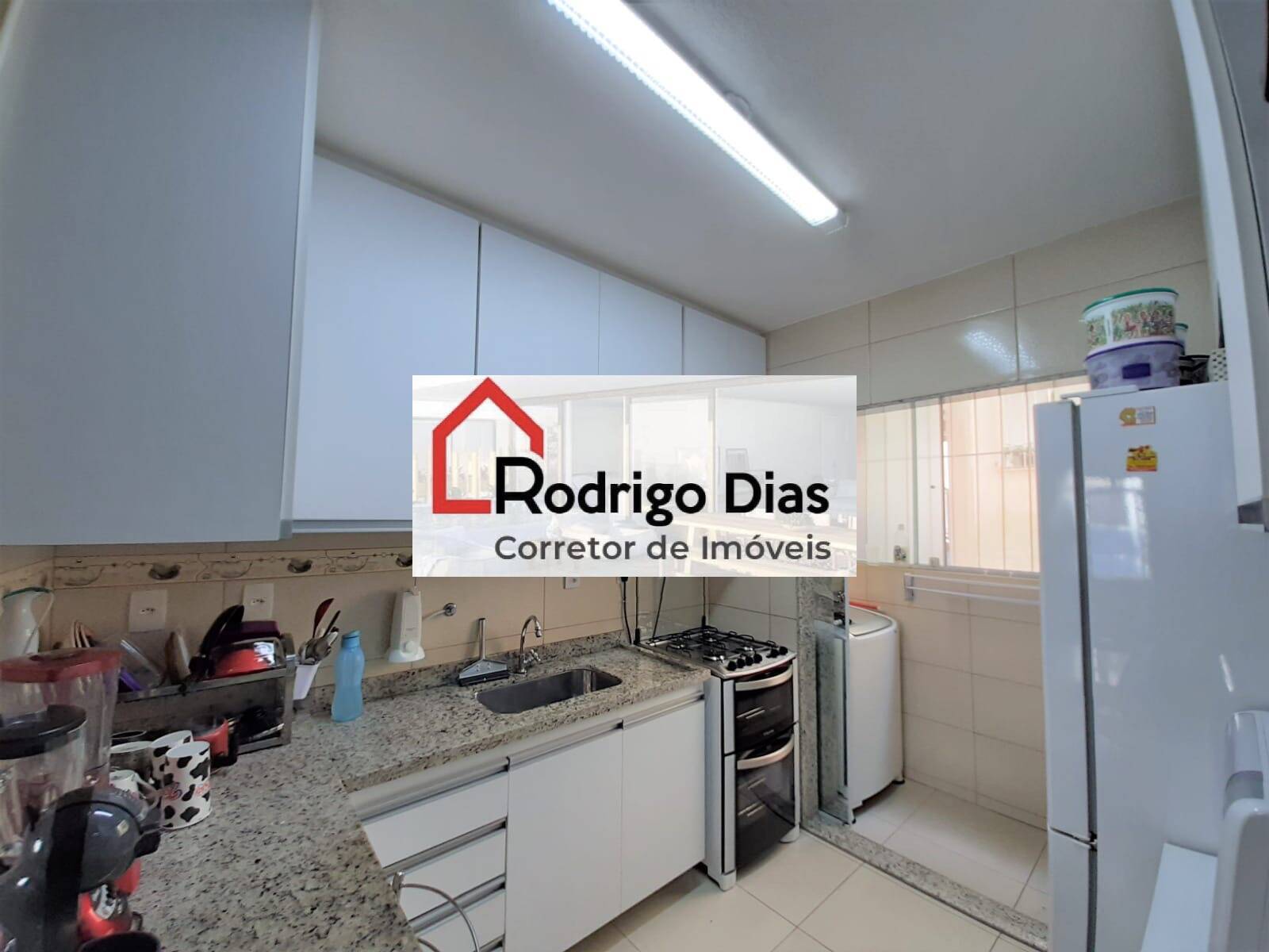 Apartamento à venda com 2 quartos, 54m² - Foto 1